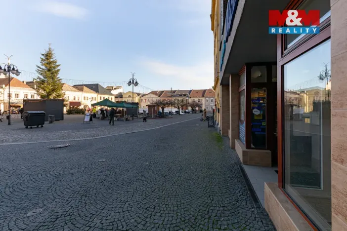 Prodej obchodního prostoru, Bruntál, nám. Míru, 720 m2