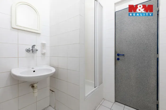 Prodej obchodního prostoru, Bruntál, nám. Míru, 720 m2