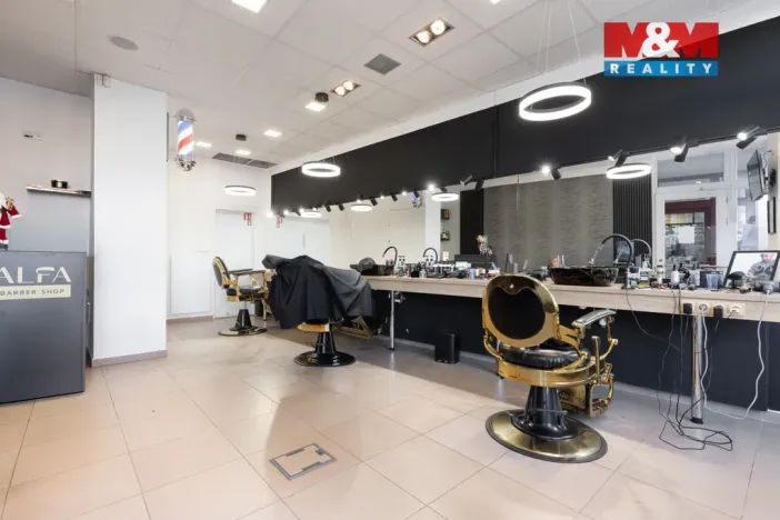 Prodej kanceláře, Bruntál, nám. Míru, 720 m2