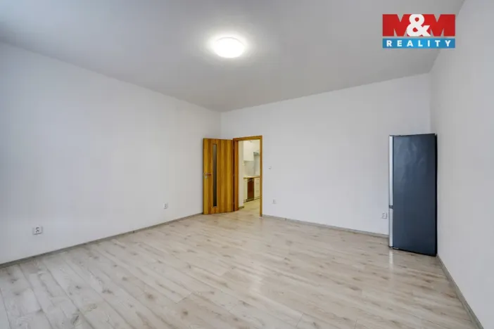Pronájem bytu 1+1, Plzeň - Jižní Předměstí, Husova, 34 m2