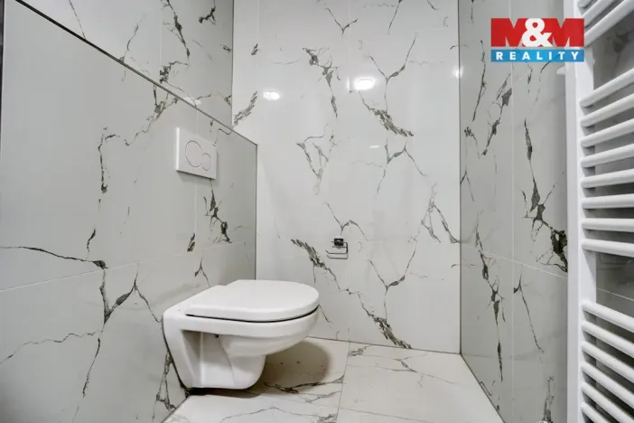 Pronájem bytu 2+kk, Plzeň - Jižní Předměstí, Husova, 44 m2