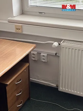 Pronájem kanceláře, Bruntál, Rýmařovská, 600 m2