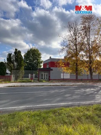 Pronájem kanceláře, Bruntál, Rýmařovská, 600 m2