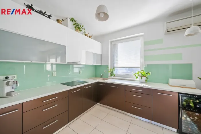 Prodej bytu 3+1, Vysoká nad Labem, 83 m2