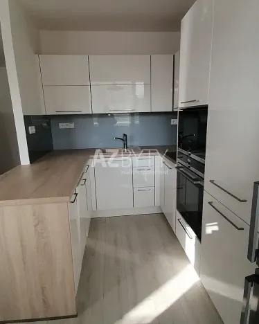 Pronájem bytu 2+kk, Praha - Bohnice, Toruňská, 68 m2