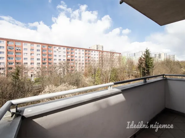 Pronájem bytu 1+kk, Praha - Záběhlice, Mikanova, 31 m2