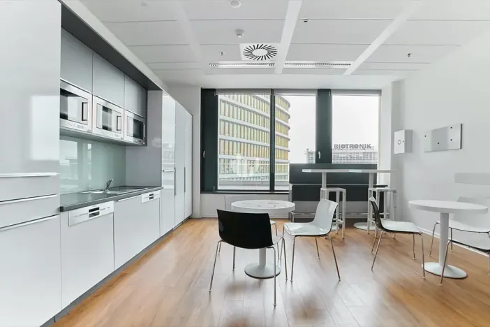 Pronájem kanceláře, Praha - Nusle, Pikrtova, 536 m2