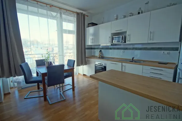 Pronájem bytu 2+kk, Žulová, Josefské náměstí, 70 m2