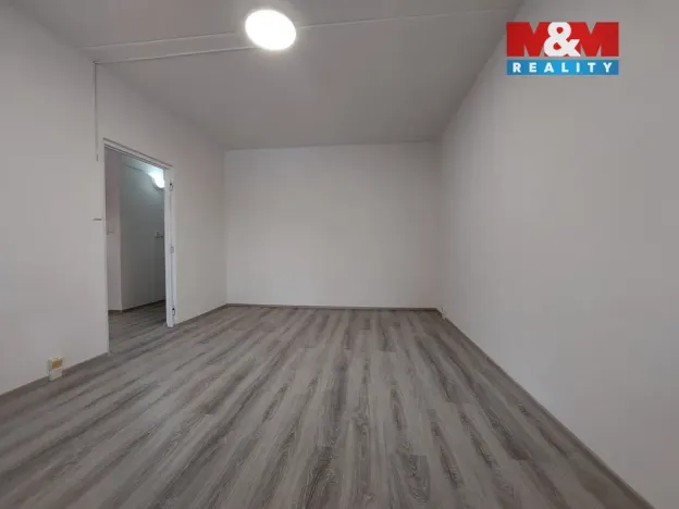 Pronájem bytu 1+1, Klášterec nad Ohří - Miřetice u Klášterce nad Ohří, Dlouhá, 36 m2