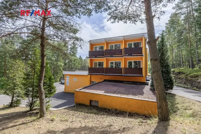 Prodej ubytování, Doksy, Pod Borným, 1700 m2