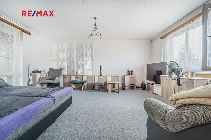 Prodej rodinného domu, Praha - Dolní Počernice, Listopadová, 302 m2