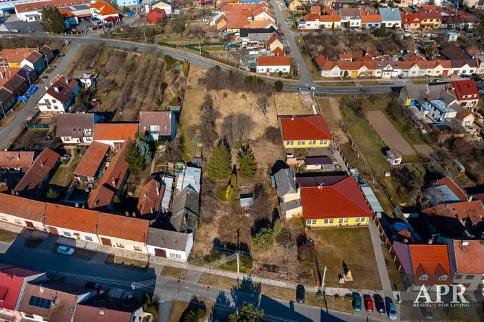 Prodej pozemku pro bydlení, Hluk, 3961 m2