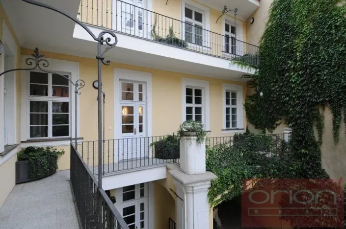 Pronájem bytu 4+1, Praha - Malá Strana, Vlašská, 175 m2