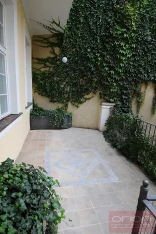 Pronájem bytu 4+1, Praha - Malá Strana, Vlašská, 175 m2