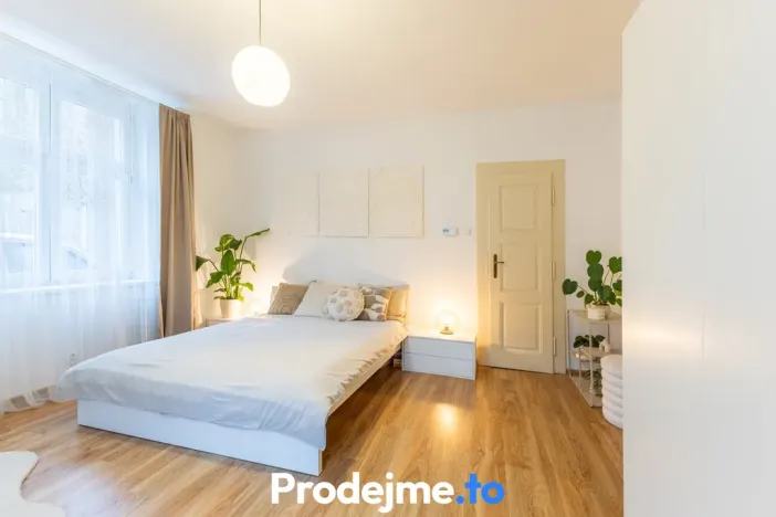 Pronájem bytu 2+1, Praha - Smíchov, Bieblova, 58 m2