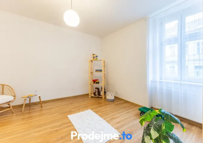 Pronájem bytu 2+1, Praha - Smíchov, Bieblova, 58 m2