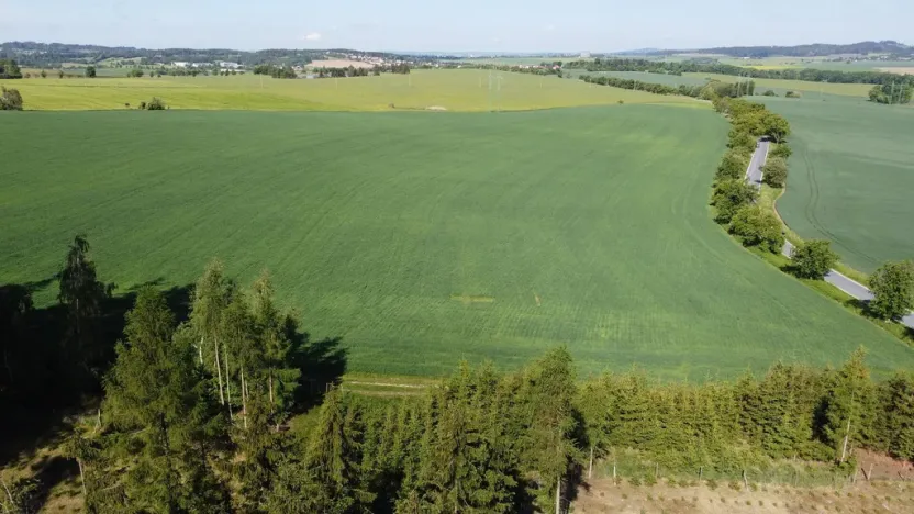 Prodej pozemku, Kundratice, 18586 m2