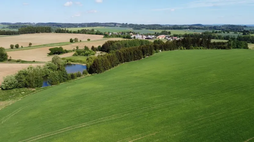 Prodej pozemku, Kundratice, 18586 m2