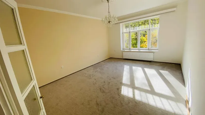 Pronájem bytu 3+1, Brno, Libušino údolí, 160 m2