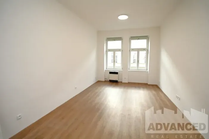Pronájem bytu 1+1, Praha - Nové Město, Kateřinská, 32 m2