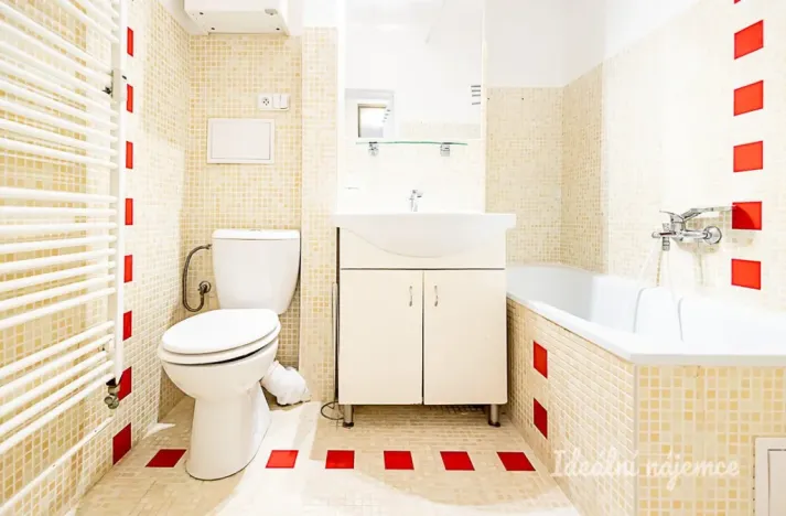 Pronájem bytu 2+kk, Praha - Podolí, Pravá, 51 m2