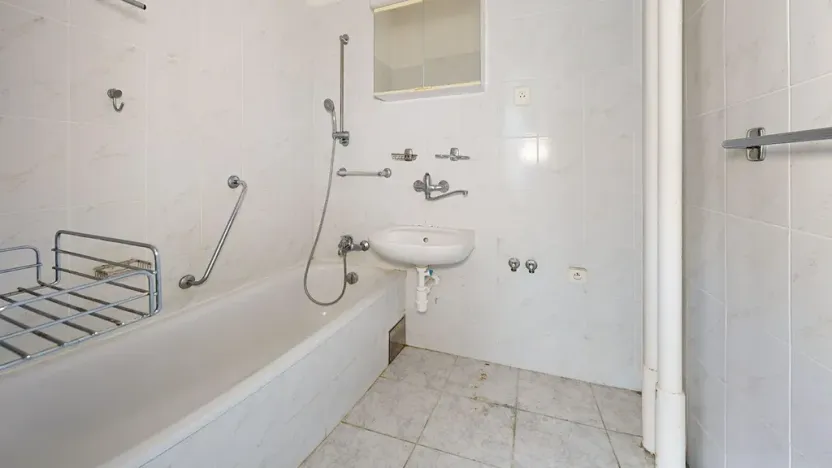 Prodej bytu 3+1, Praha - Malešice, Počernická, 71 m2