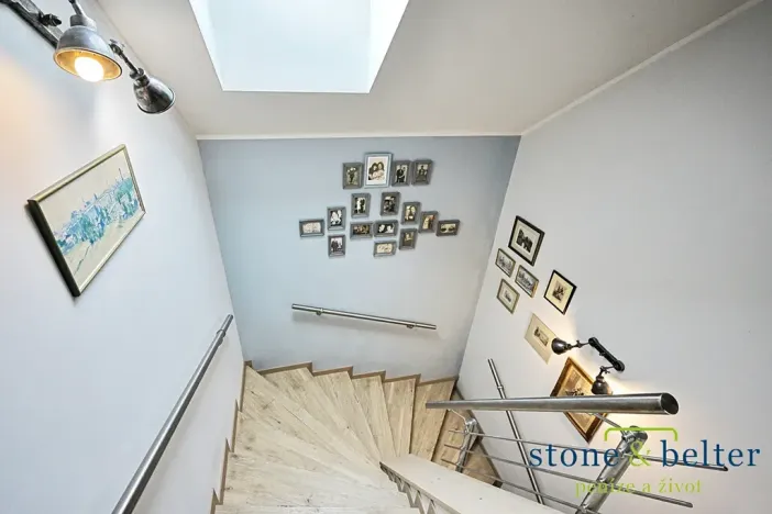 Prodej rodinného domu, Měšice, V lukách, 267 m2