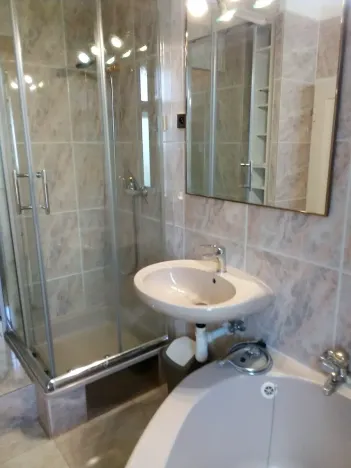 Pronájem bytu 2+1, Praha, Kladenská, 82 m2