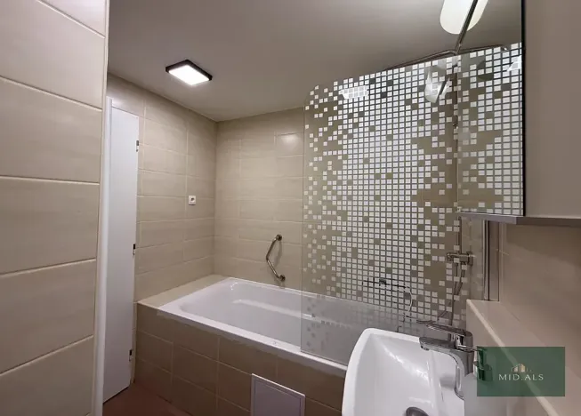 Prodej bytu 2+kk, Praha - Troja, Hnězdenská, 43 m2