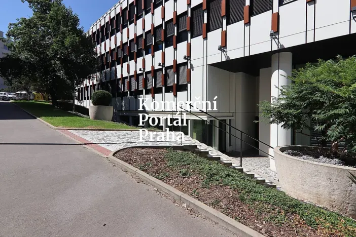 Pronájem restaurace, Praha - Nusle, Lomnického, 470 m2