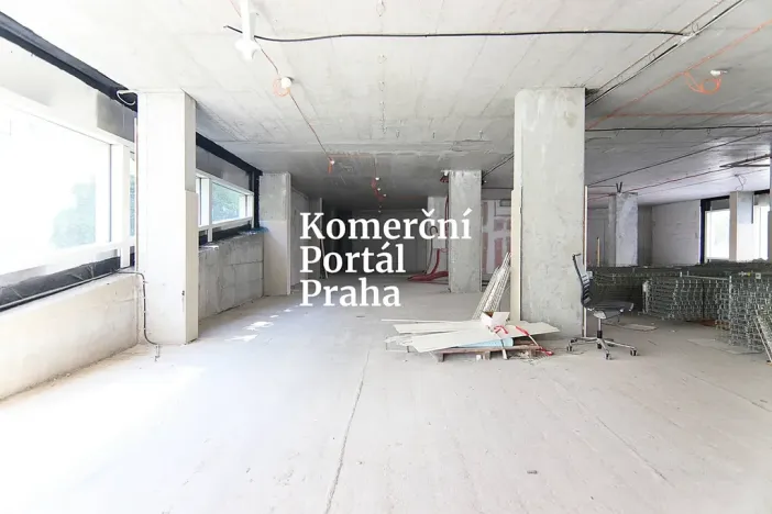 Pronájem restaurace, Praha - Nusle, Lomnického, 470 m2