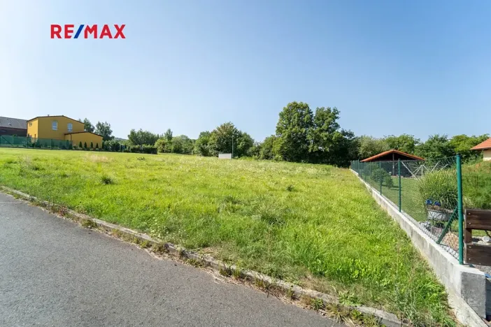 Prodej pozemku pro bydlení, Svinaře, 930 m2