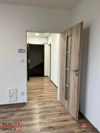 Pronájem bytu 3+1, Dvorce, Komenského, 76 m2