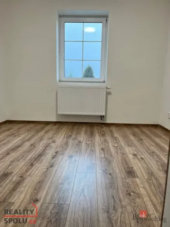 Pronájem bytu 3+1, Dvorce, Komenského, 76 m2