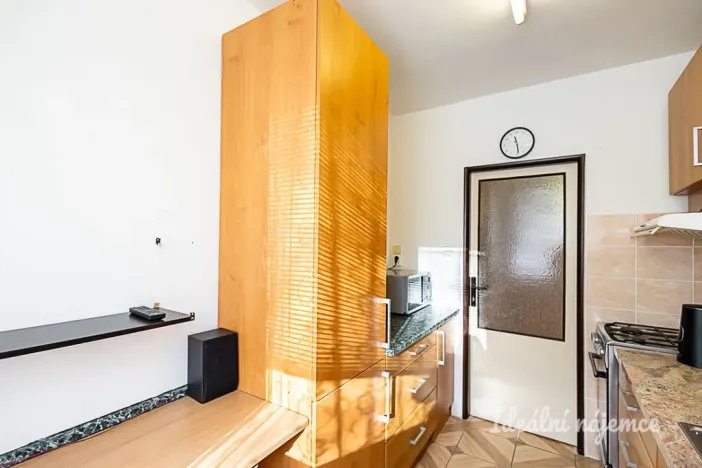 Pronájem bytu 3+1, Praha - Troja, Krosenská, 69 m2