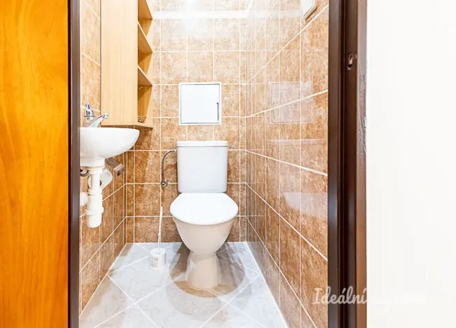 Pronájem bytu 3+1, Praha - Troja, Krosenská, 69 m2