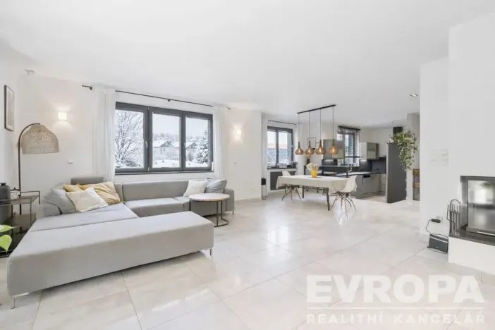 Prodej rodinného domu, Tuchoměřice, Pod Hájem, 205 m2