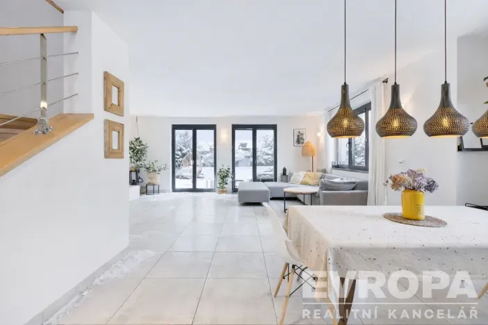 Prodej rodinného domu, Tuchoměřice, Pod Hájem, 205 m2