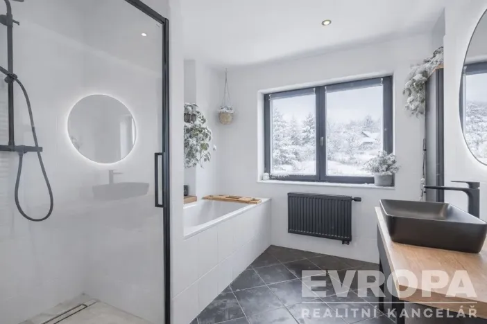 Prodej rodinného domu, Tuchoměřice, Pod Hájem, 205 m2