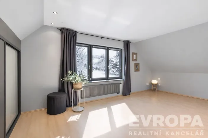 Prodej rodinného domu, Tuchoměřice, Pod Hájem, 205 m2