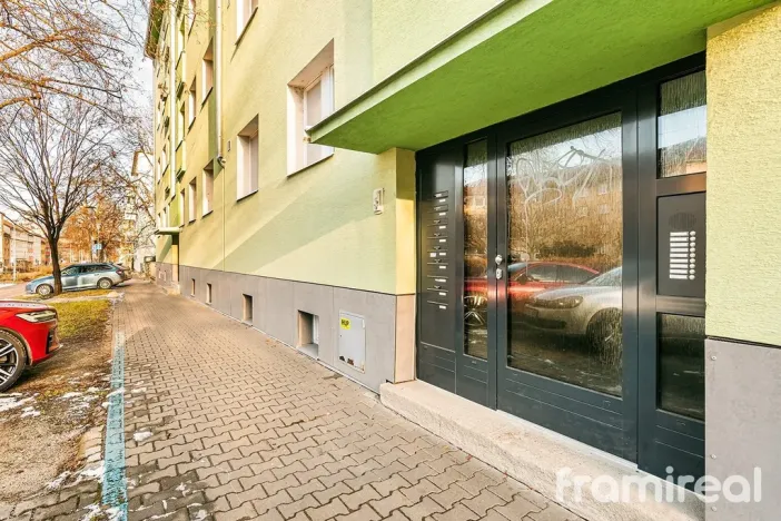 Pronájem bytu 2+kk, Brno, Renneská třída, 62 m2