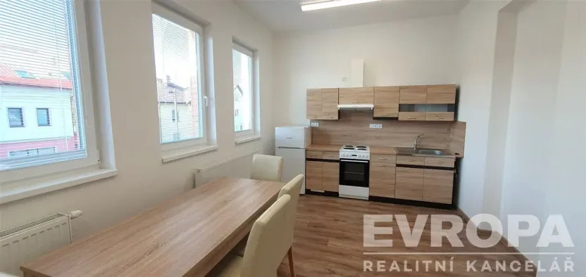 Pronájem kanceláře, Vrchlabí, okres trutnov, Lánovská, 50 m2