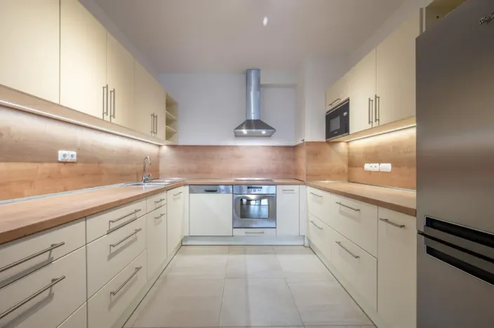 Pronájem bytu 3+kk, Praha - Vokovice, Tibetská, 101 m2