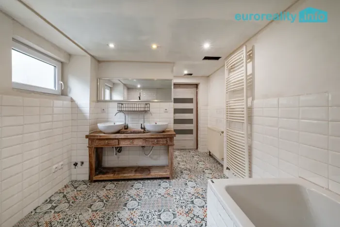 Prodej rodinného domu, Kraslice - Černá, 192 m2