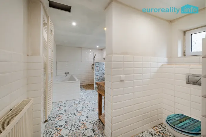 Prodej rodinného domu, Kraslice - Černá, 192 m2