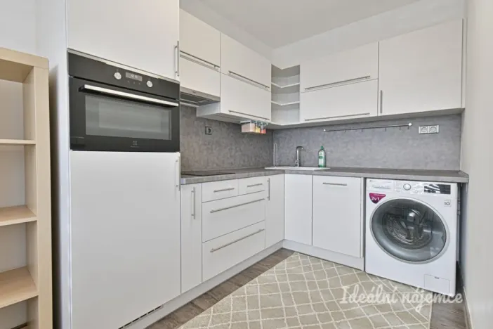 Pronájem bytu 2+kk, Brno, Bosonožská, 42 m2