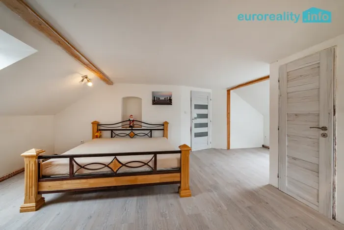 Prodej chalupy, Kraslice - Černá, 192 m2