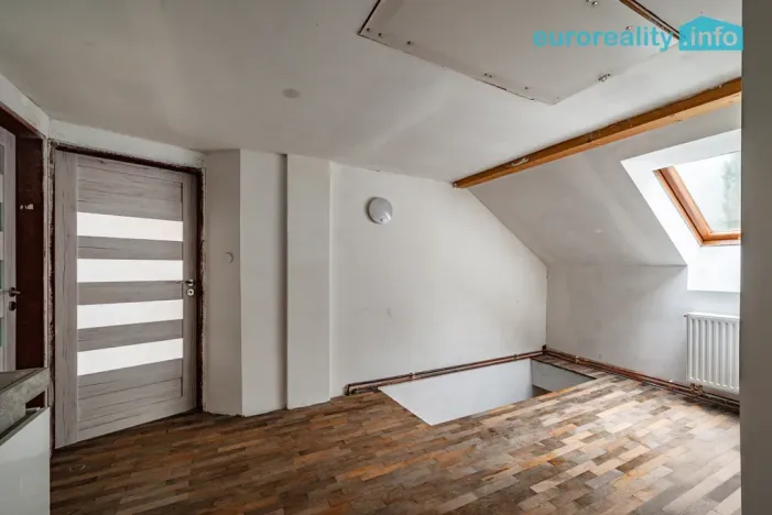 Prodej chalupy, Kraslice - Černá, 192 m2