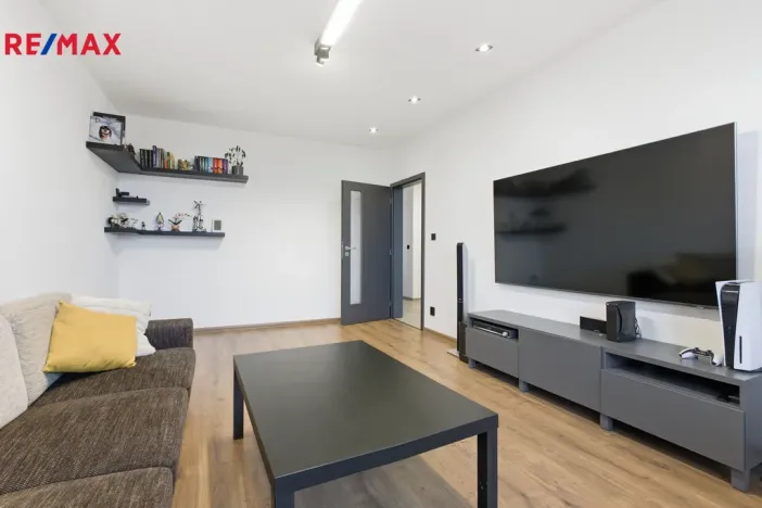 Prodej bytu 3+1, Otovice, K Panelárně, 83 m2