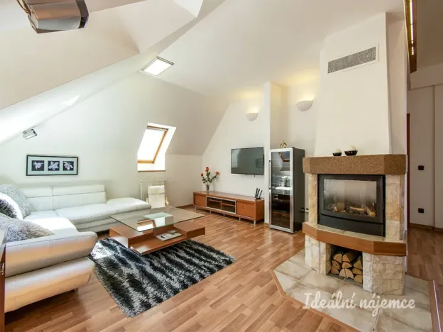 Pronájem bytu 4+kk, Praha - Michle, Magistrů, 128 m2